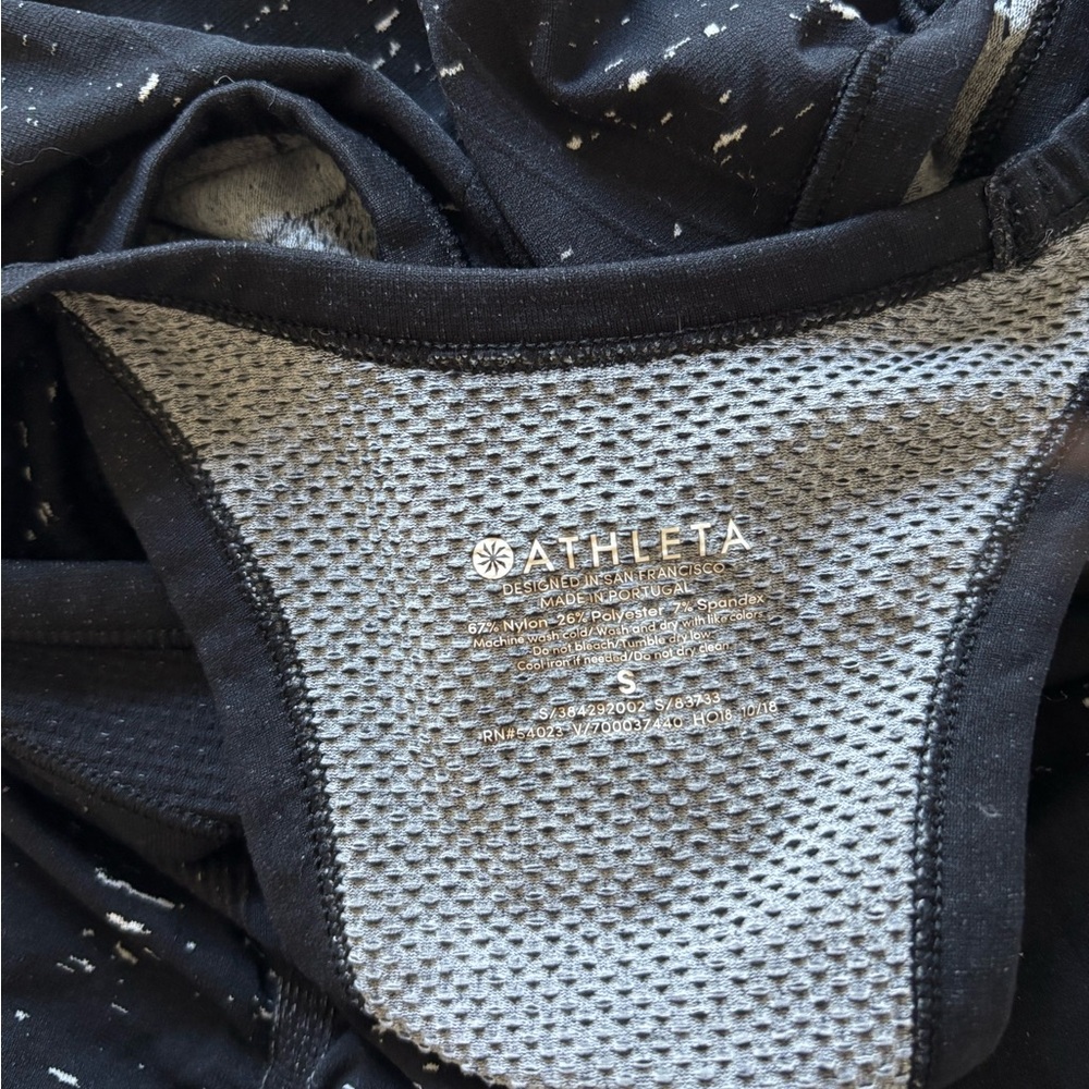 Athleta Black and White Speckled Long Stretchy Workout Tank Top - Picture 5 of 5